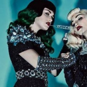 Katy Perry e Madonna si spogliano per le elezioni
