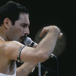 “Bohemian Rhapsody” – Prima immagine di Rami Malek nei panni di Freddie Mercury!