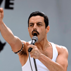 Nuova foto di Rami Malek nei panni di Freddie Mercury in “Bohemian Rhapsody”