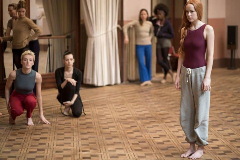 suspiria luca guadagnino dakota johnson remake