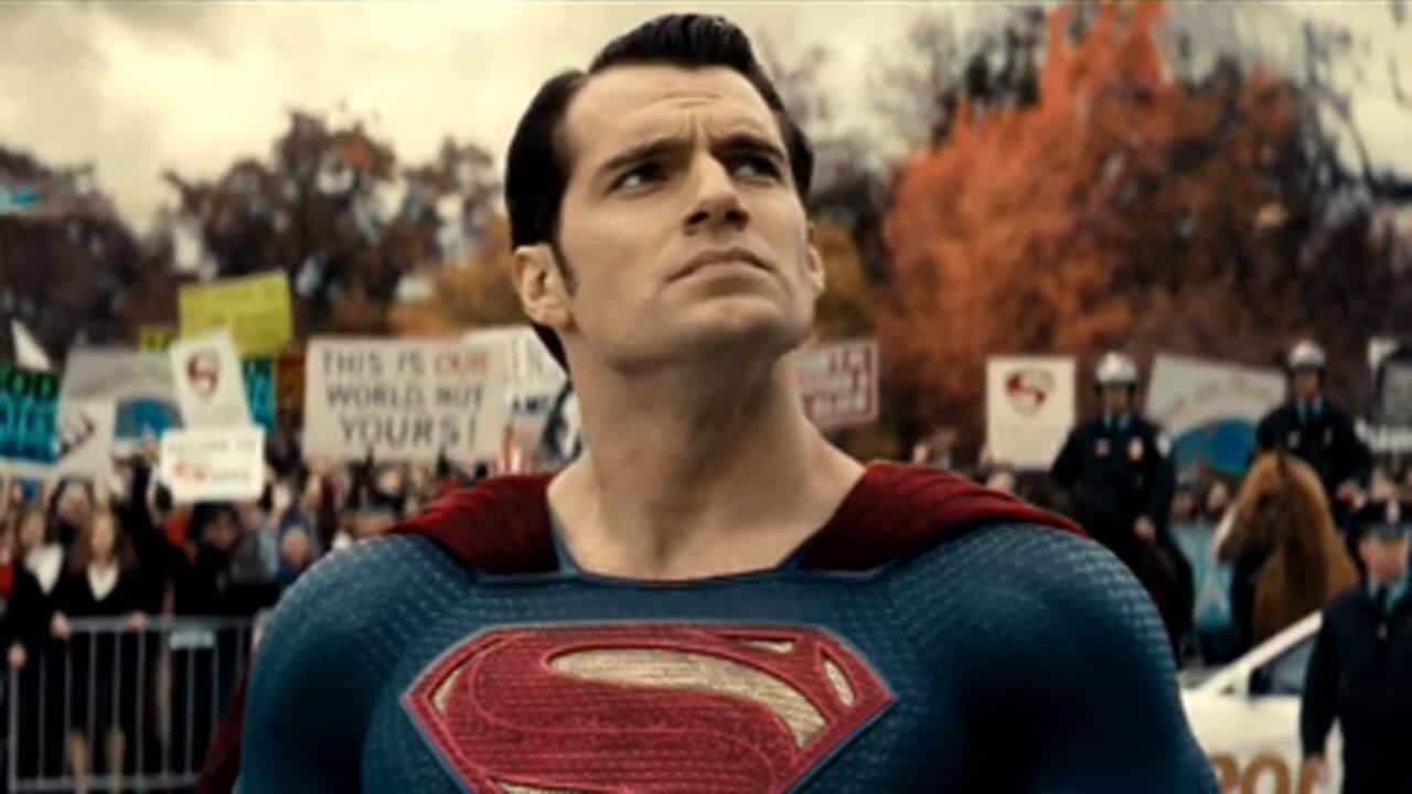 Rumour: Henry Cavill abbandona il ruolo di Superman?