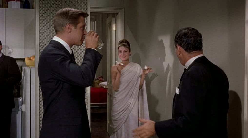 Audrey Hepburns style in Breakfast at Tiffanys 11