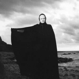 Torna al cinema Il settimo sigillo, iconico film di Ingmar Bergman