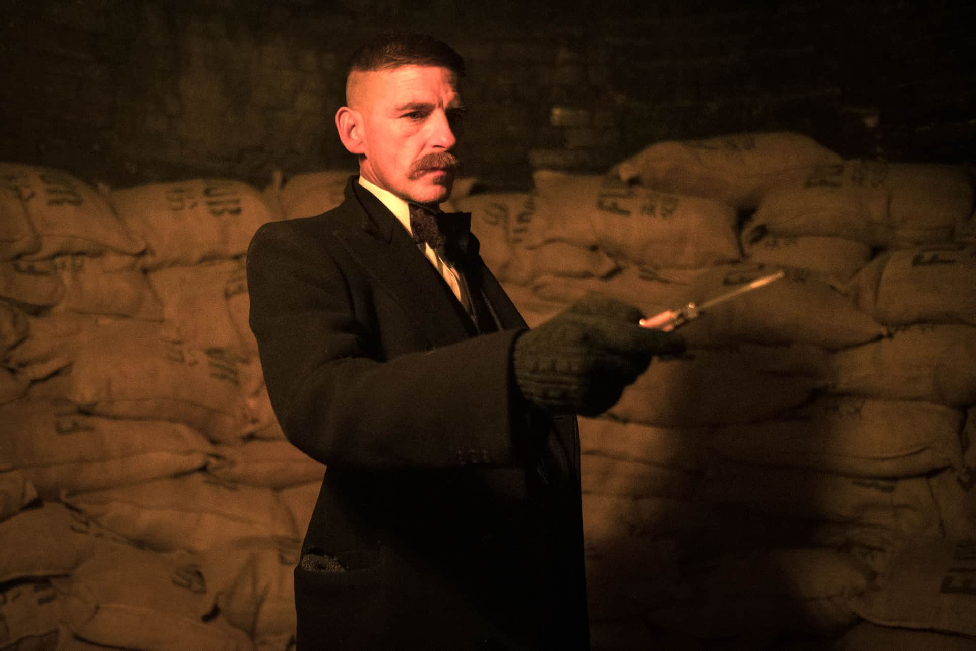 Peaky blinders recensione