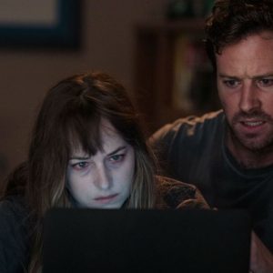 Wounds: recensione dell’horror Netflix con Armie Hammer e Dakota Johnson