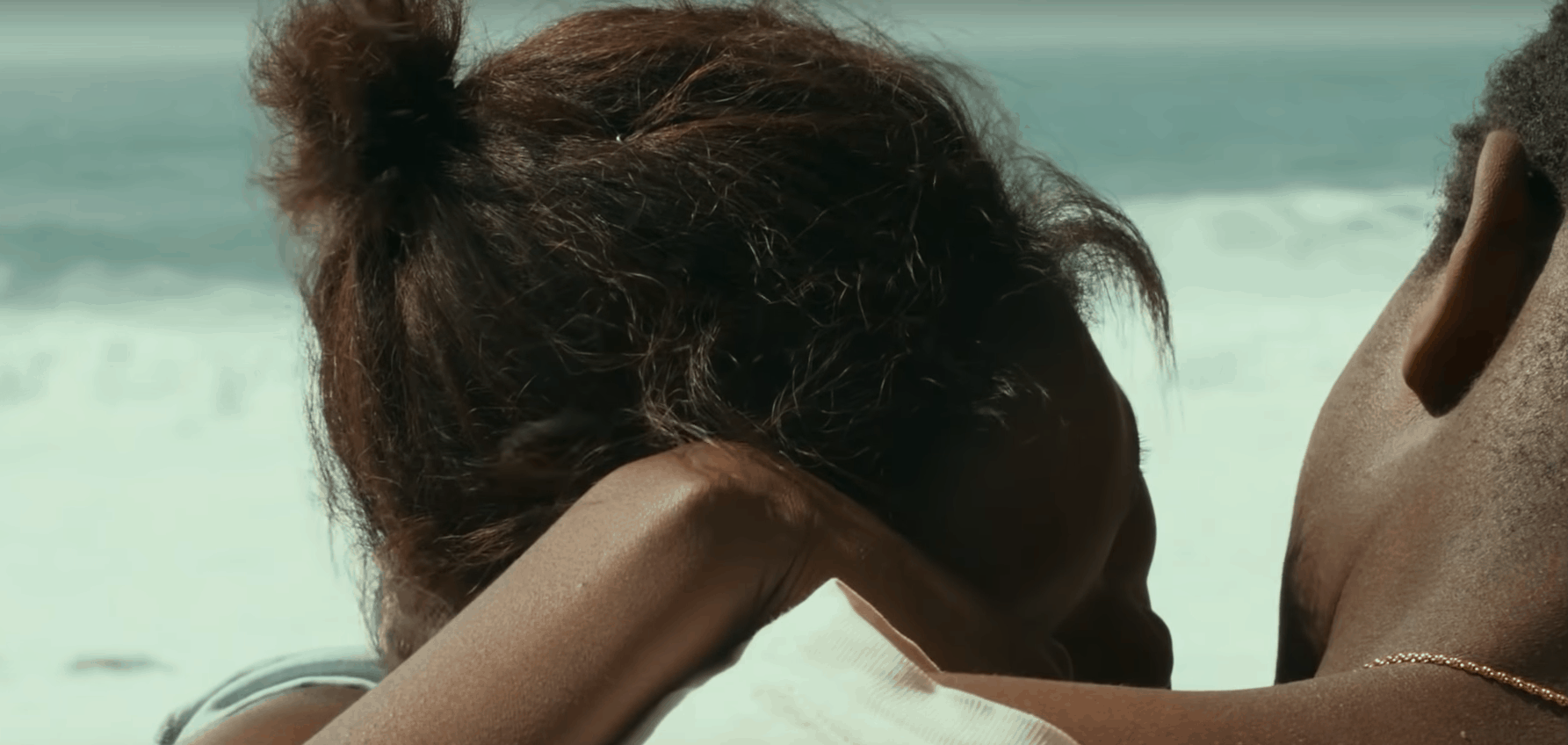 Atlantique: recensione del film di Mati Diop premiato a Cannes