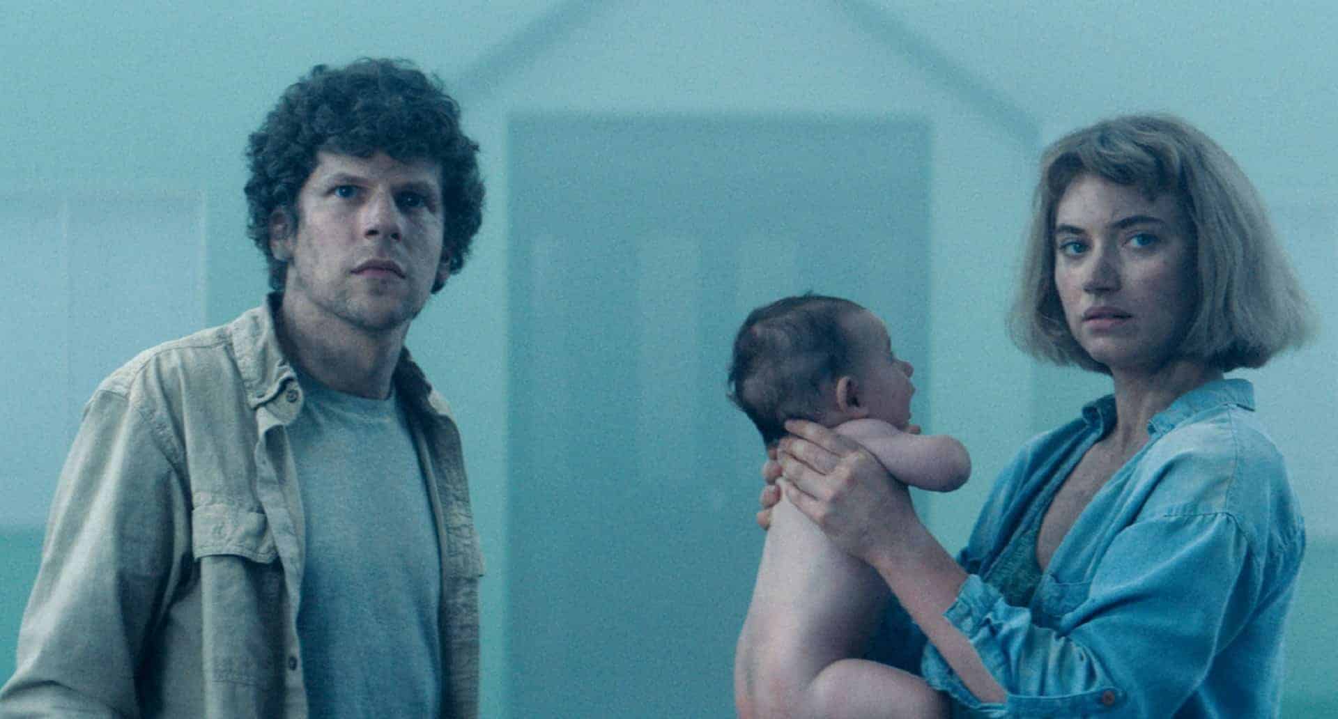 Vivarium: il nuovo poster del film con Jesse Eisenberg e Imogen Poots