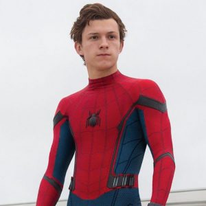 Tom Holland rivela di avere gruppo WhatsApp con Andrew Garfield e Tobey Maguire