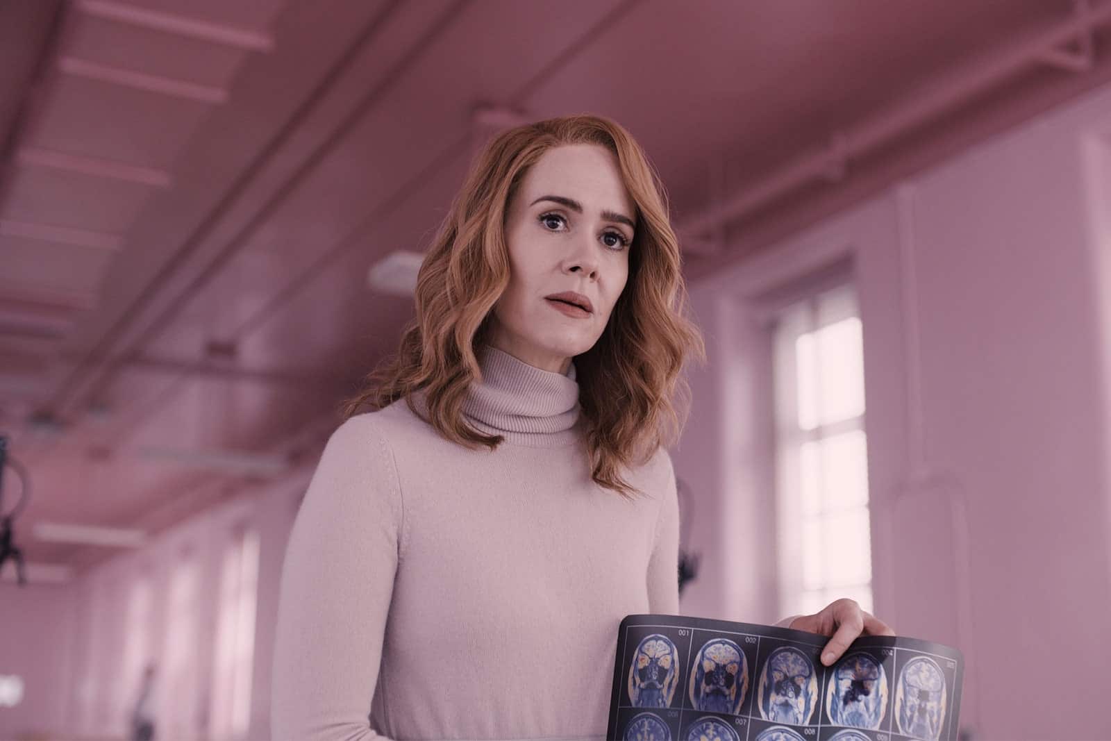 American Crime Story: l’incredibile trasformazione di Sarah Paulson