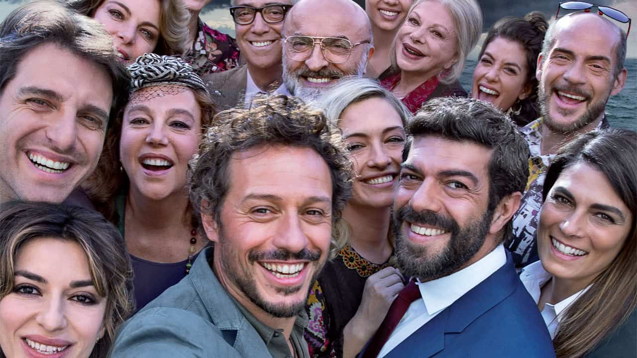 A Casa Tutti Bene: il film di Gabriele Muccino diventa una serie tv