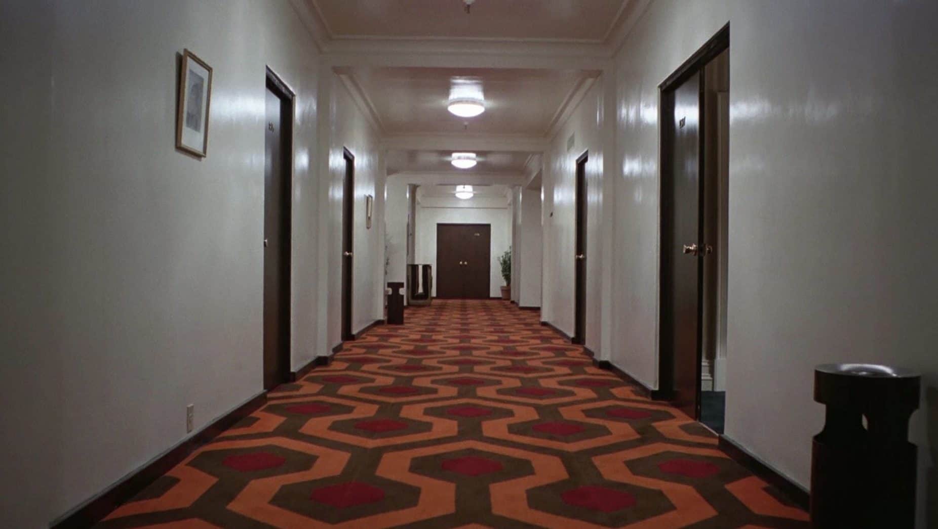 Shining: l’Overlook hotel vittima di un incendio, domato dai vigili del fuoco