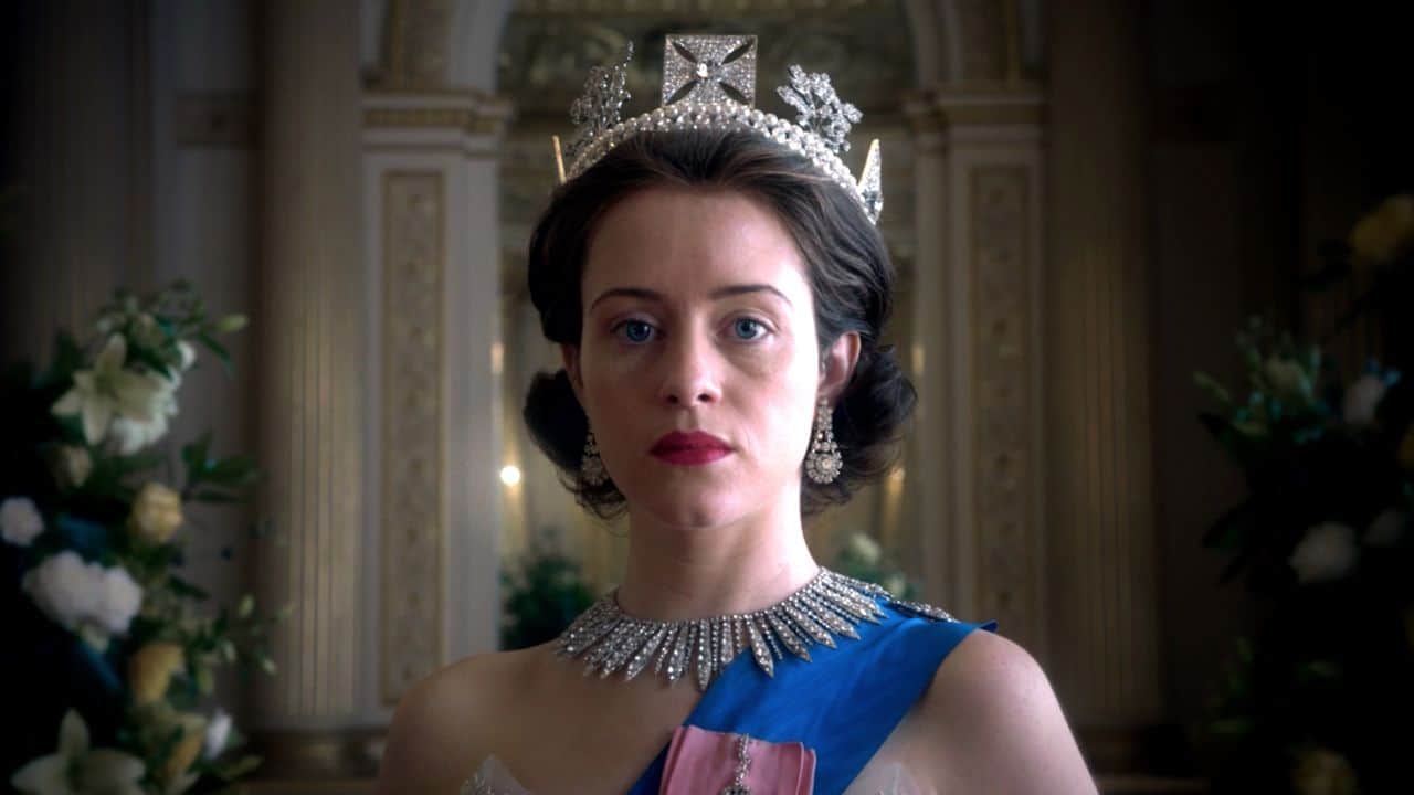 The Crown: confermata una sesta ed ultima stagione