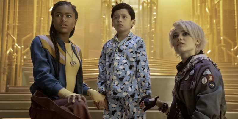 a babysitter's guide to monster hunting trailer