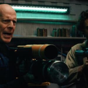 Breach: Bruce Willis alle prese con zombi alieni nel trailer del film