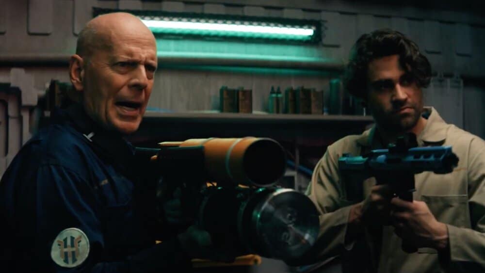 Breach: Bruce Willis alle prese con zombi alieni nel trailer del film