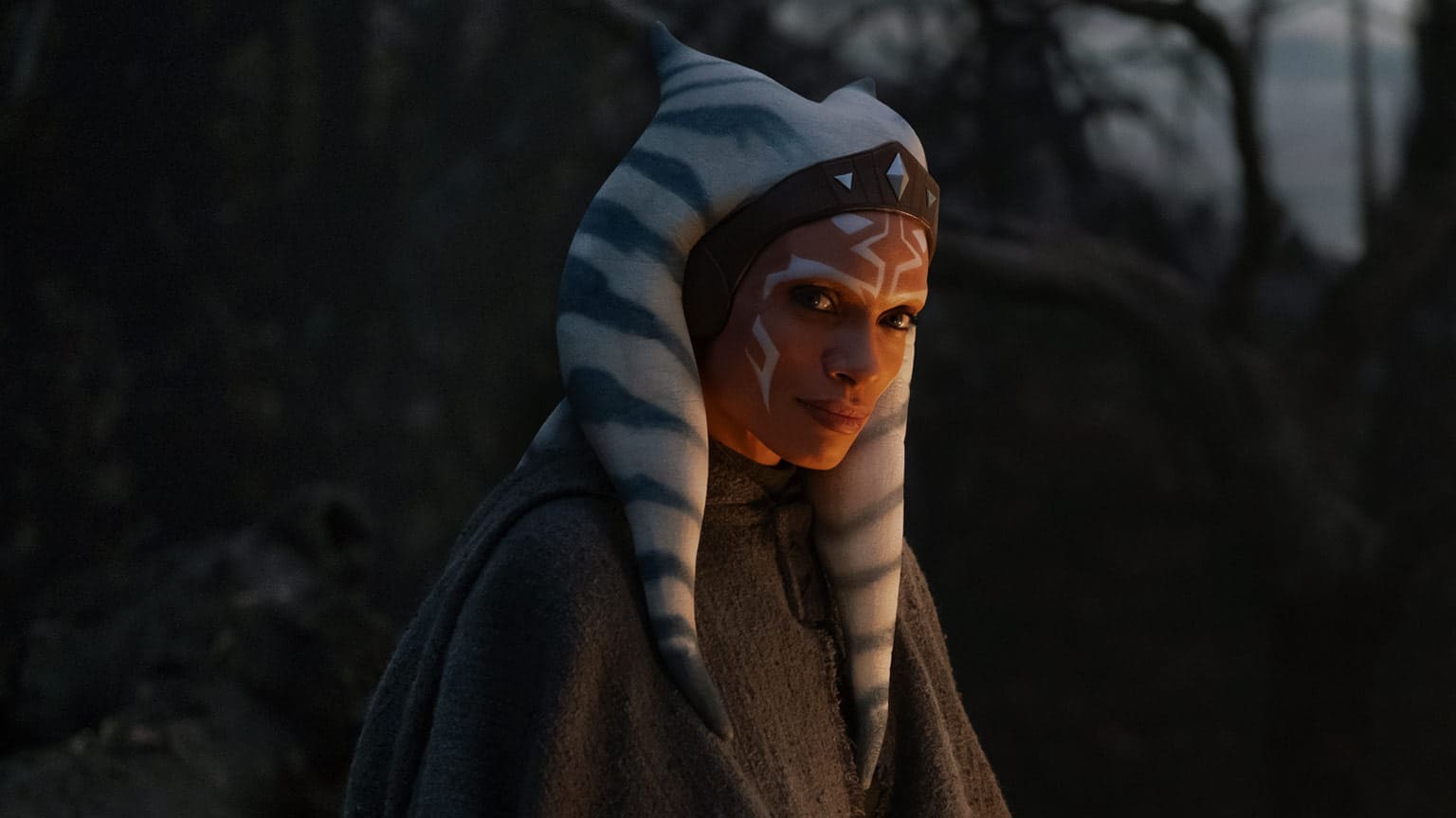 The Mandalorian: la trasformazione di Rosario Dawson in Ahsoka Tano