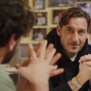 Speravo de morì prima: la prima clip della serie su Francesco Totti