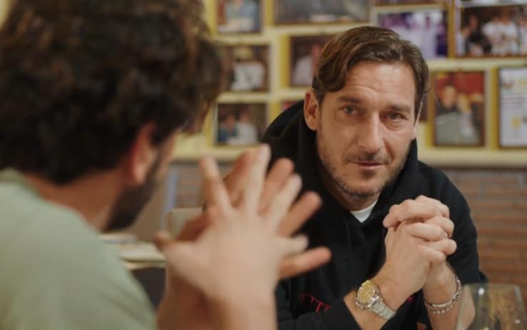 Speravo de morì prima: la prima clip della serie su Francesco Totti