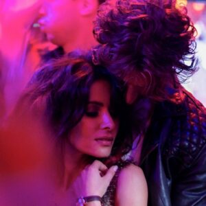 Sex/Life, una star della serie critica aspramente le riprese della seconda stagione: “Non lavorerò mai più con Netflix”