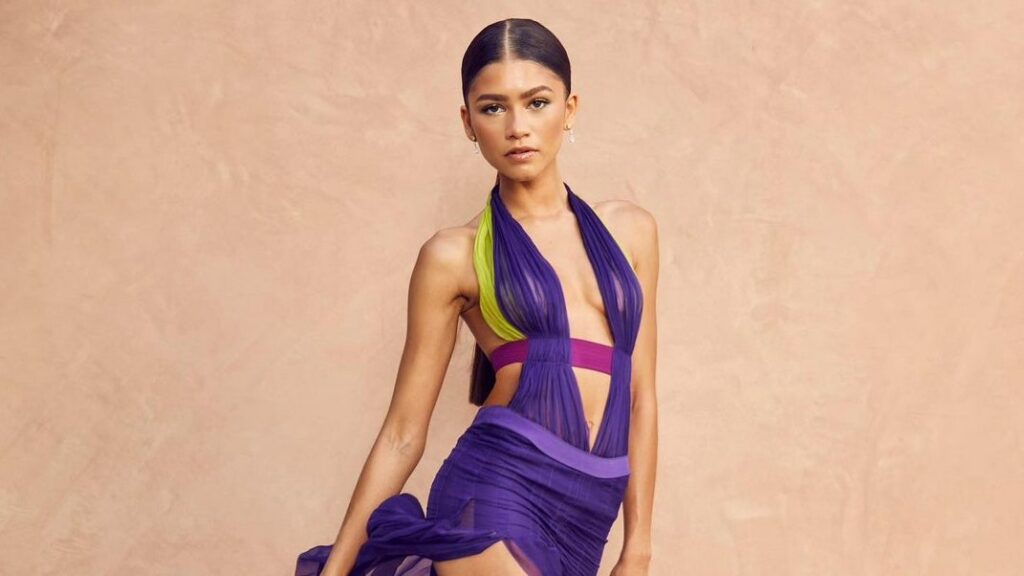 Bet Awards 2021: Zendaya omaggia Beyoncé in Versace (video)