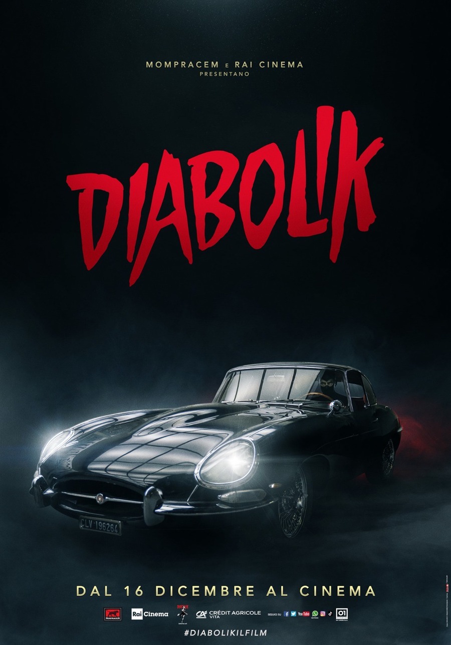 Diabolik: Luca Marinelli nella Jaguar E-Type nel nuovo poster del film 1 diabolik poster
