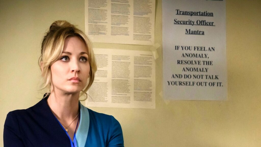 The Flight Attendant: Kaley Cuoco ha chiesto aiuto alla produzione della serie dopo il suo divorzio 1 the flight attendant 2 cast