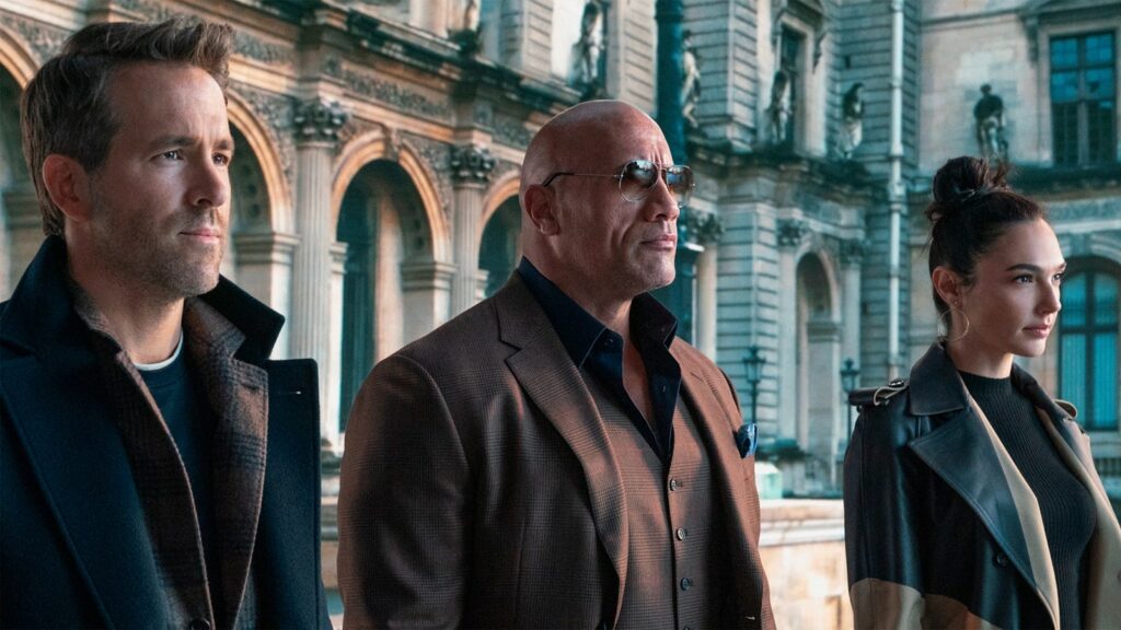 Red Notice: recensione del film Netflix con The Rock e Ryan Reynolds