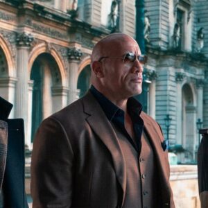 Red Notice: recensione del film Netflix con The Rock e Ryan Reynolds