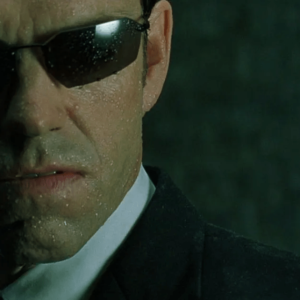 Matrix Resurrections e l’assenza di Hugo Weaving: parla lo sceneggiatore
