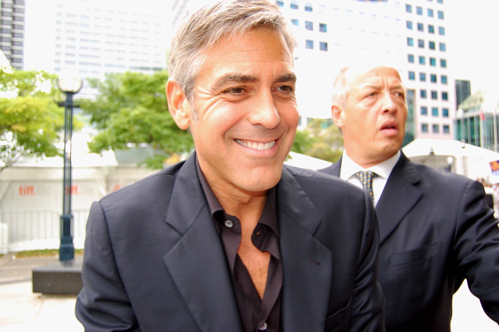 George Clooney: l’attore dichiara che i cinema non vogliono più distribuire i suoi film