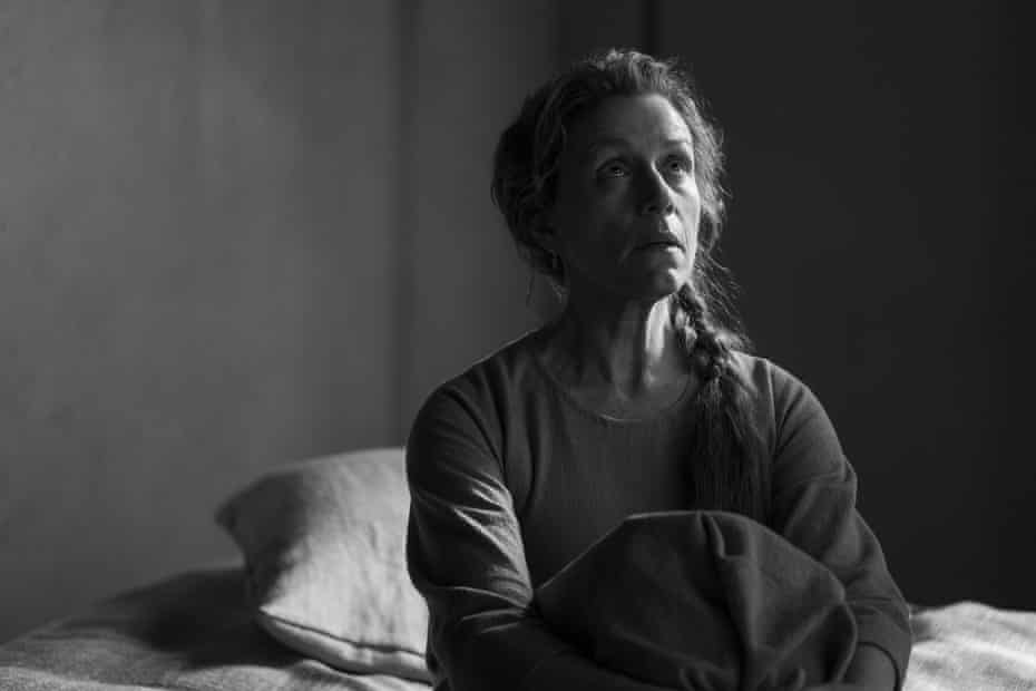 Frances McDormand: 5 ragioni per cui potrebbe sorprendere tutti agli Oscar 2022