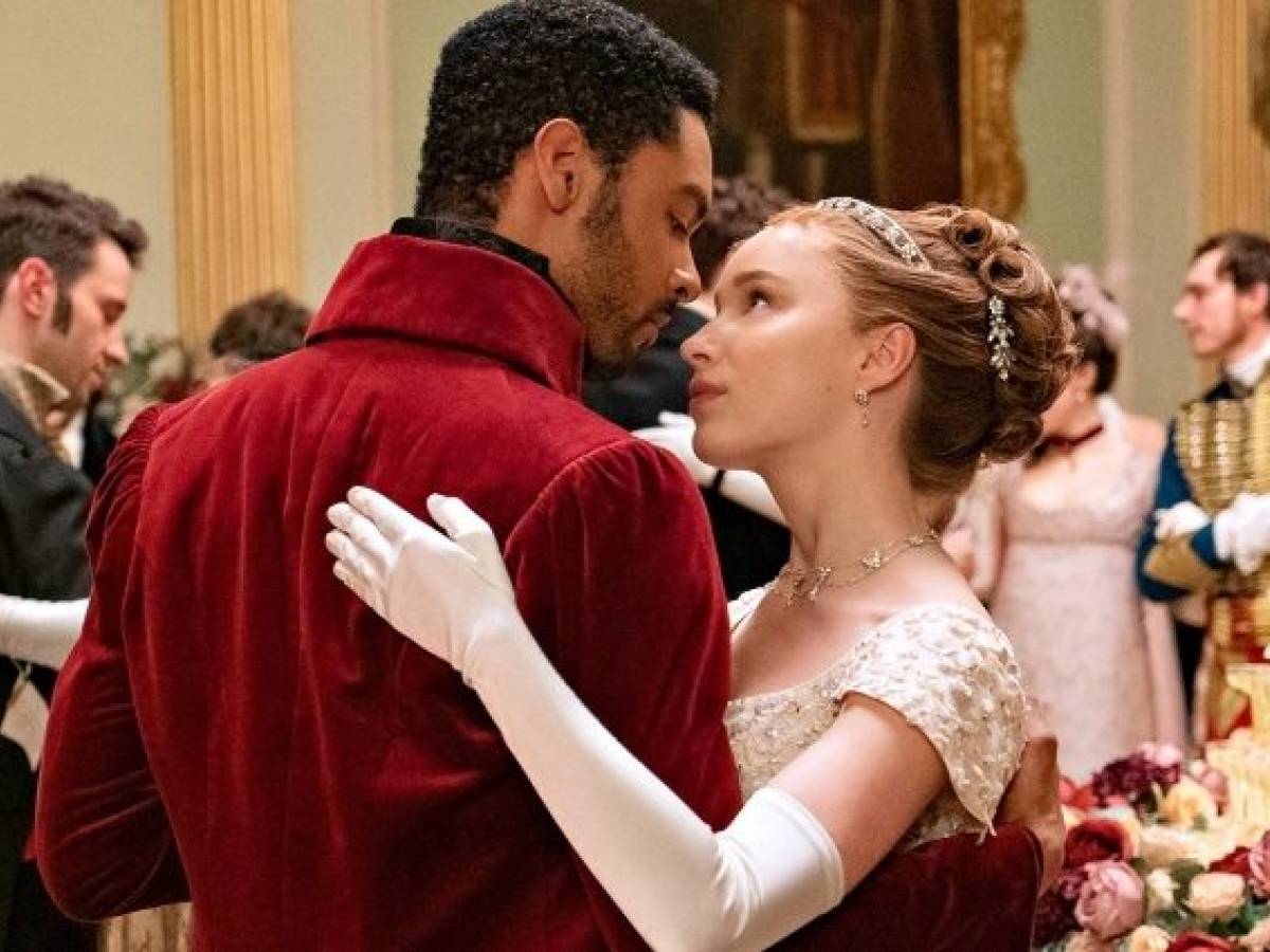 Bridgerton: Regé-Jean Page rivela un retroscena "che non sa nessuno" sulle scene di sesso con Phoebe Dynevor 2 Bridgerton