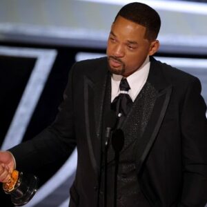 Will Smith bandito dagli Oscar per i prossimi 10 anni. Le parole dell’attore dopo la drastica decisione