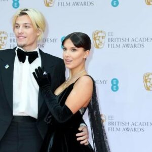 Bafta 2022, Millie Bobby Brown ufficializza la sua relazione con Jake Bongiovi durante l’evento