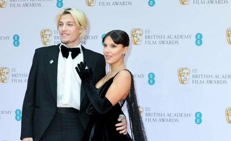 Bafta 2022, Millie Bobby Brown ufficializza la sua relazione con Jake Bongiovi durante l'evento