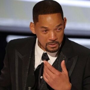 Will Smith si scusa con Chris Rock: “Ho reagito in maniera eccessiva”