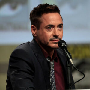 Oppenheimer: Robert Downey Jr è irriconoscibile nelle foto dal set