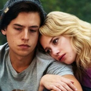 Cole Sprouse parla della fine della storia d’amore con Lili Reinhart: ”La nostra relazione era reale”