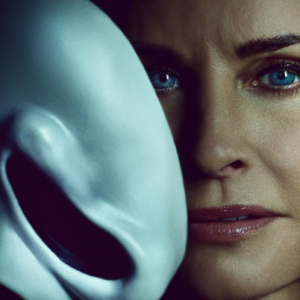 Scream 6: prime foto di Courteney Cox nei panni di Gale dal set del sequel