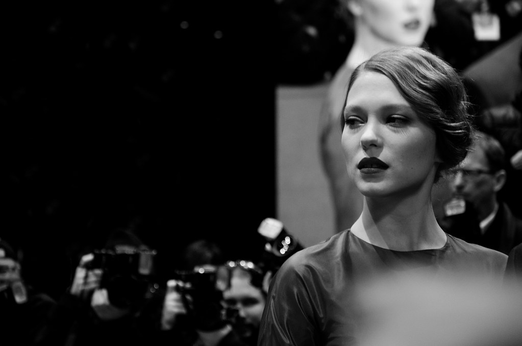 Léa Seydoux: l’attrice riflette su come il cinema americano vuole che le donne restino sempre giovani