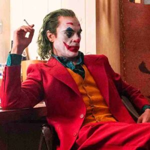 Joker 2 è ufficiale: Todd Phillips svela il titolo e una foto di Joaquin Phoenix