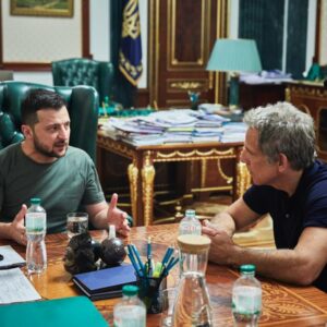 Ben Stiller incontra Zelens’kyj in Ucraina: “Sei il mio eroe”