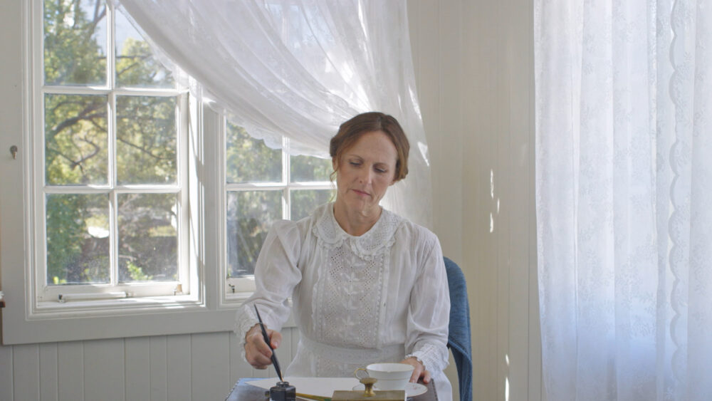 Intervista a Madeleine Olnek, la regista di Wild Nights with Emily Dickinson 2 madeleine olnek