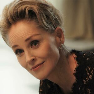 Sharon Stone rivela di avere avuto 9 aborti: il drammatico racconto dell’attrice