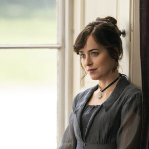 Persuasione: recensione del film Netflix con Dakota Johnson