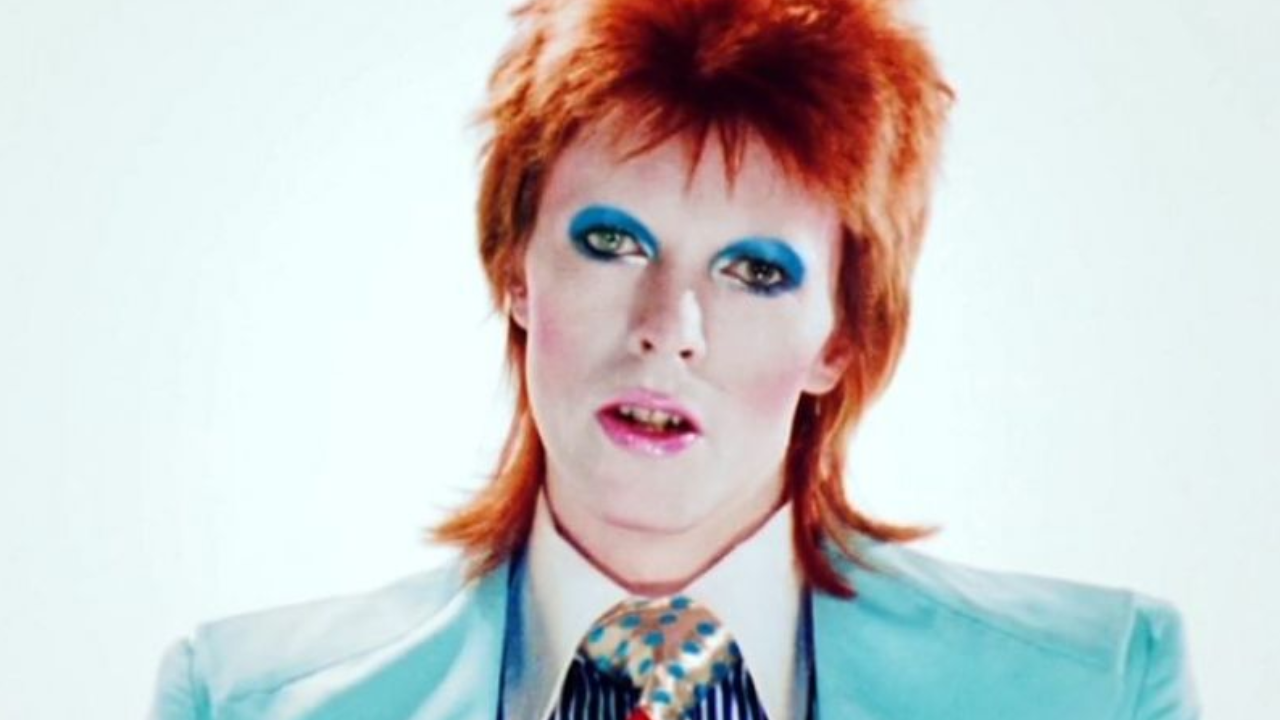 David Bowie, Moonage Daydream: tutto ciò che sappiamo sul documentario dedicato alla rockstar 1 David Bowie Life on Mars
