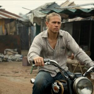 Criminal: Charlie Hunnam protagonista della serie in arrivo su Prime Video