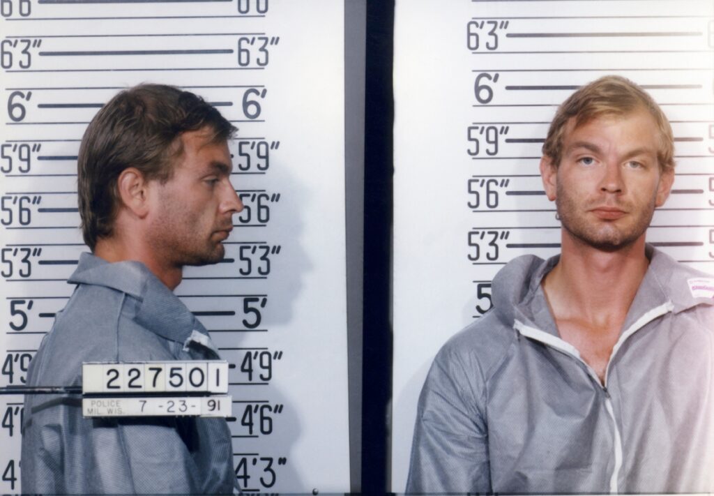 Serial killer, oltre Jeffrey Dahmer: 5 docu-serie sconvolgenti da vedere ora su Netflix