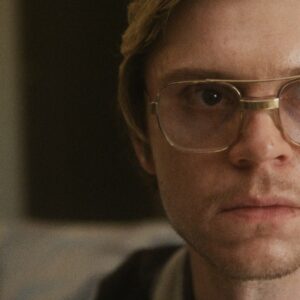 Dahmer – Mostro: La storia di Jeffrey Dahmer, Evan Peters nel trailer della serie di Ryan Murphy in arrivo su Netflix