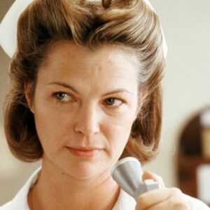 Louise Fletcher è morta: addio all’attrice premio Oscar per Qualcuno volò sul nido del cuculo